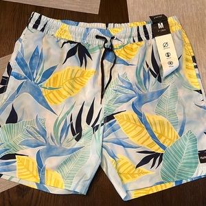 NWT Hurley swim trunks, size medium, 17” length